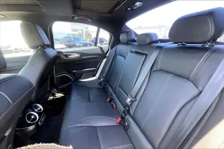 Alfa Romeo Giulia 2022 Ti 4dr Sedan
