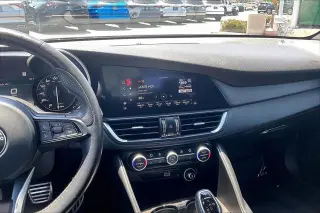 Alfa Romeo Giulia 2022 Ti 4dr Sedan