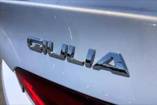 Alfa Romeo Giulia 2022 Ti 4dr Sedan