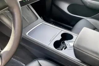 Tesla Model Y 2023 AWD Long Range 4dr Crossover
