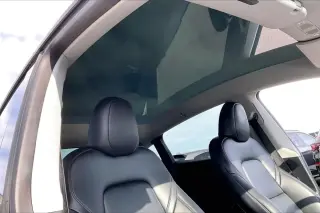 Tesla Model Y 2023 AWD Long Range 4dr Crossover
