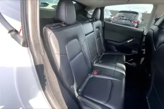 Tesla Model Y 2023 AWD Long Range 4dr Crossover