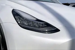Tesla Model Y 2023 AWD Long Range 4dr Crossover