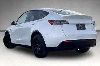 Tesla Model Y 2023 AWD Long Range 4dr Crossover