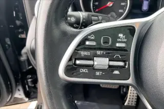 Mercedes-Benz GLC 2022 GLC 300 4dr SUV