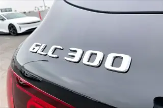 Mercedes-Benz GLC 2022 GLC 300 4dr SUV