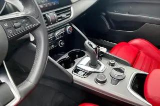 Alfa Romeo Giulia 2024 AWD Veloce 4dr Sedan