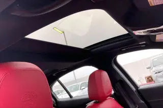 Alfa Romeo Giulia 2024 AWD Veloce 4dr Sedan
