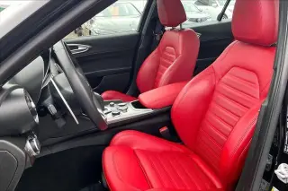 Alfa Romeo Giulia 2024 AWD Veloce 4dr Sedan