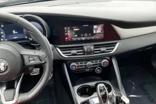 Alfa Romeo Giulia 2024 AWD Veloce 4dr Sedan