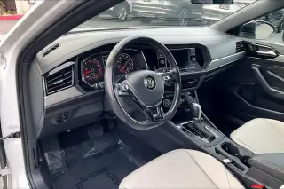 Volkswagen Jetta 2019 R-Line 4dr Sedan ULEV