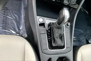 Volkswagen Jetta 2019 R-Line 4dr Sedan ULEV