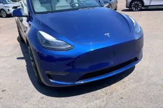 Tesla Model Y 2023 AWD Performance 4dr Crossover
