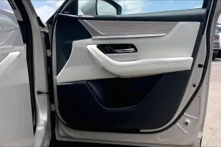 Mazda CX-90 Plug-in Hybrid 2024 AWD Premium Plus 4dr SUV