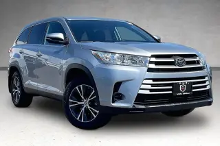 Toyota Highlander 2019 LE 4dr SUV (2.7L I4)