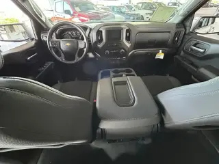 Chevrolet Silverado 1500 2025 4x4 Custom 4dr Crew Cab 5.8 ft. SB