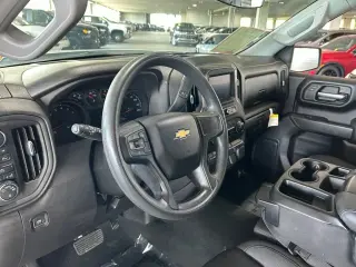 Chevrolet Silverado 1500 2025 4x4 Custom 4dr Crew Cab 5.8 ft. SB