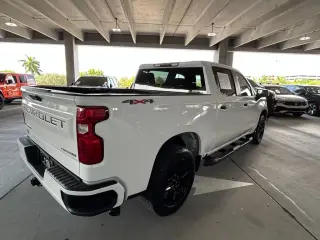 Chevrolet Silverado 1500 2025 4x4 Custom 4dr Crew Cab 5.8 ft. SB