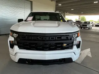 Chevrolet Silverado 1500 2025 4x4 Custom 4dr Crew Cab 5.8 ft. SB
