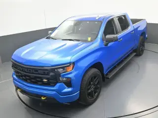 Chevrolet Silverado 1500 2025 4x2 Custom 4dr Crew Cab 5.8 ft. SB