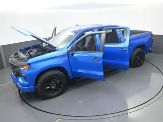 Chevrolet Silverado 1500 2025 4x2 Custom 4dr Crew Cab 5.8 ft. SB