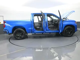 Chevrolet Silverado 1500 2025 4x2 Custom 4dr Crew Cab 5.8 ft. SB