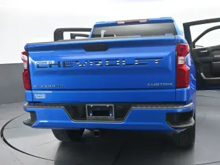 Chevrolet Silverado 1500 2025 4x2 Custom 4dr Crew Cab 5.8 ft. SB