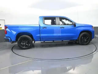 Chevrolet Silverado 1500 2025 4x2 Custom 4dr Crew Cab 5.8 ft. SB