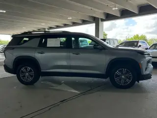 Chevrolet Traverse 2024 4X4 LT 4dr SUV