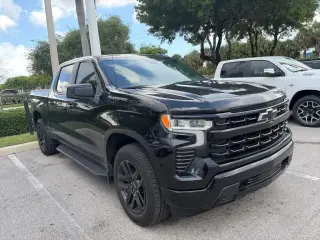 Chevrolet Silverado 1500 2023 4x2 RST 4dr Crew Cab 5.8 ft. SB