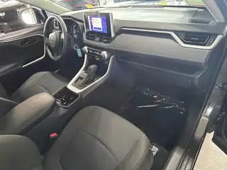 Toyota RAV4 2025 LE 4dr SUV