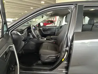 Toyota RAV4 2025 LE 4dr SUV