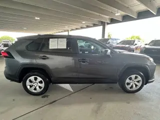 Toyota RAV4 2025 LE 4dr SUV