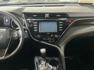 Toyota Camry Hybrid 2020 LE 4dr Sedan
