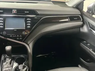 Toyota Camry Hybrid 2020 LE 4dr Sedan