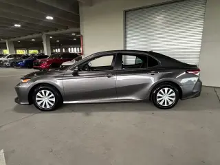 Toyota Camry Hybrid 2020 LE 4dr Sedan
