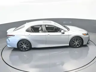 Toyota Camry 2021 AWD SE 4dr Sedan
