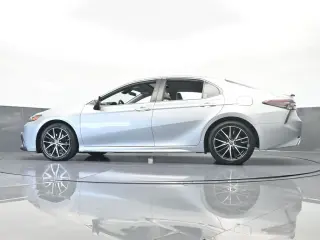 Toyota Camry 2021 AWD SE 4dr Sedan