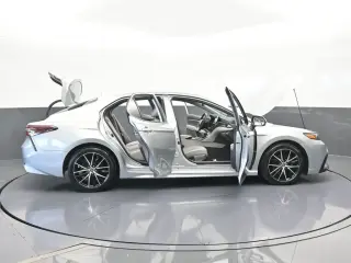 Toyota Camry 2021 AWD SE 4dr Sedan