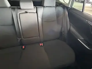 Toyota RAV4 Hybrid 2025 AWD LE 4dr SUV