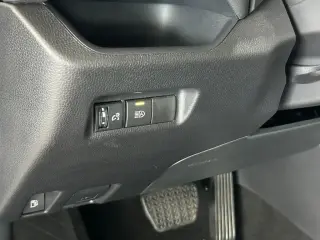 Toyota RAV4 Hybrid 2025 AWD LE 4dr SUV