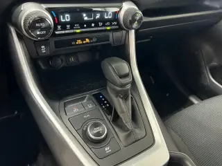 Toyota RAV4 Hybrid 2025 AWD LE 4dr SUV