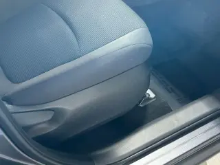 Toyota RAV4 Hybrid 2025 AWD LE 4dr SUV