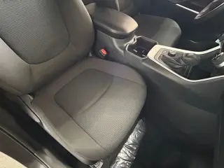 Toyota RAV4 Hybrid 2025 AWD LE 4dr SUV
