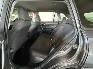 Toyota RAV4 Hybrid 2025 AWD LE 4dr SUV