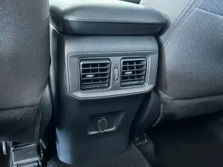 Toyota RAV4 Hybrid 2025 AWD LE 4dr SUV