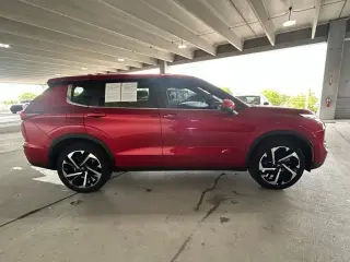 Mitsubishi Outlander 2024 SE 4dr SUV