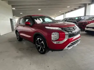 Mitsubishi Outlander 2024 SE 4dr SUV