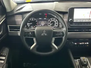 Mitsubishi Outlander 2024 SE 4dr SUV