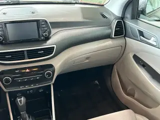 Hyundai TUCSON 2021 SE 4dr SUV